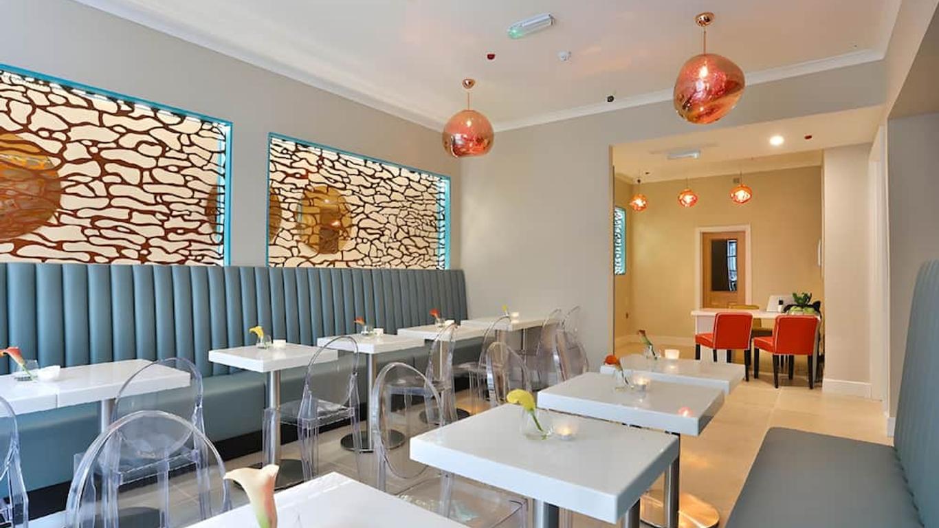 파크 애비뉴 제이 호텔 런던