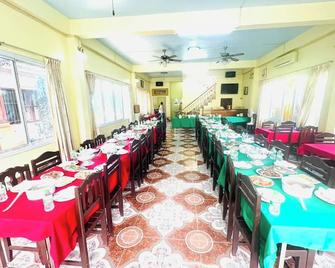 Khampaseuth Hotel - Vang Vieng - Restaurant