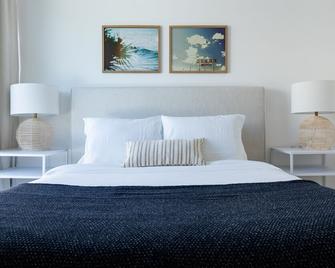 Avalon II by Avantstay Chic & Stylish San Diego Condo w/ Vibrant Interiors - San Diego - Kamar Tidur