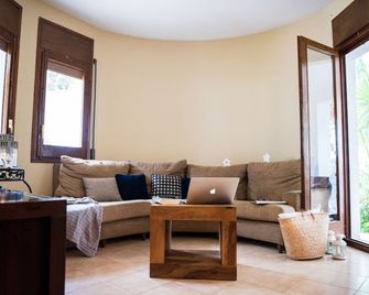 Hauzify I Villa Parc - L'Hospitalet de l'Infant - Salon