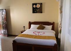 Oluwa Seun Beach Cottages - Mombasa - Bedroom