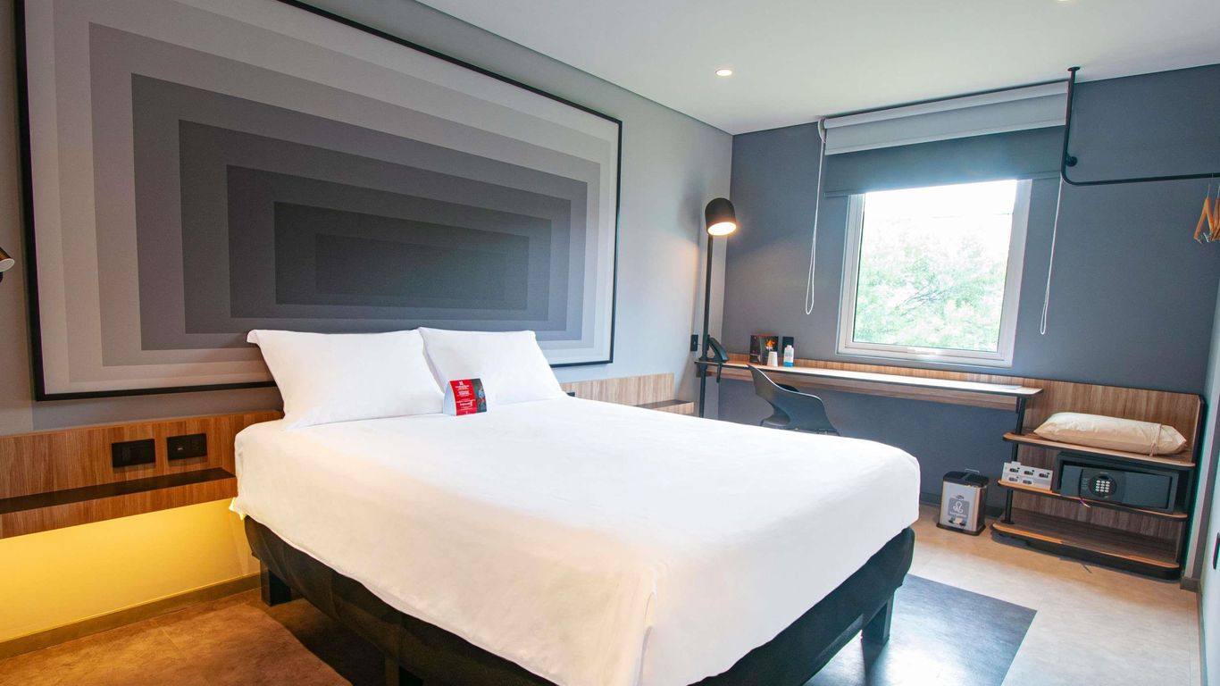 إيبيس مونتيري إيروبويرتو