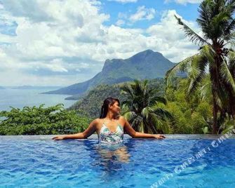 Noni's Resort - Batangas