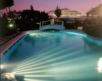 Igv Club Marispica - Ispica - Piscine