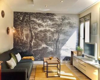 Le Rétro Mirabeau - Maison de Famille - Narbonne - Living room