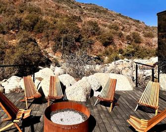 Paradise Ranch Inn - Liberated Tent - Three Rivers