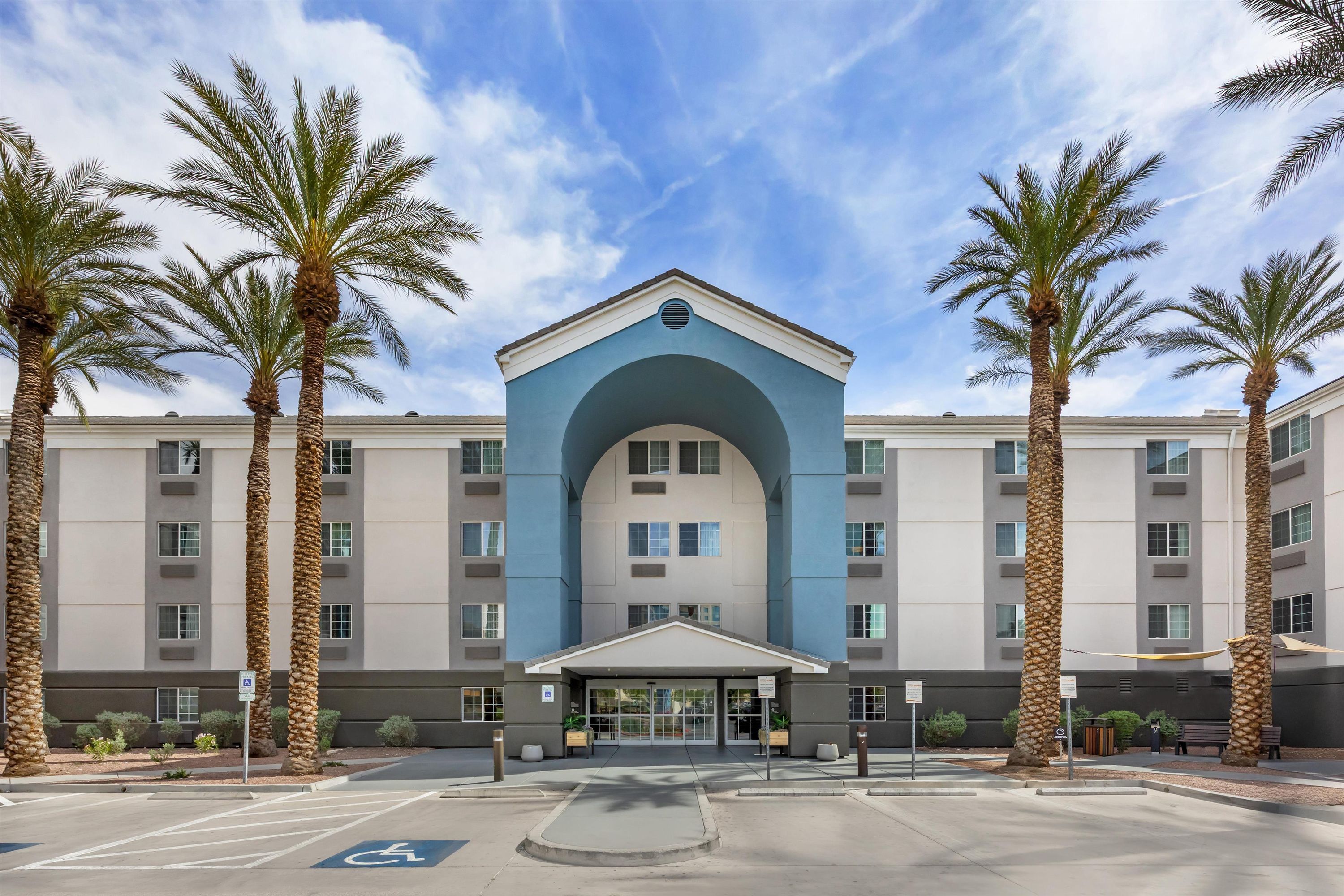Sonesta Simply Suites Las Vegas Convention Center thumbnail 2