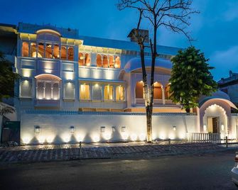 Dev Mahal - A Boutique Heritage Hotel - Джайпур
