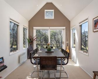 Alpenglow - Dinner Plain - Comedor