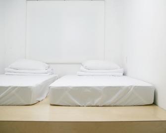 Gyeongju Pungdengi Hostel - Gyeongju - Habitació