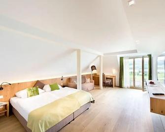Hotel Walkner - Seeham - Bedroom