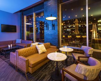Hyatt Place Milwaukee/Downtown - Milwaukee - Lounge