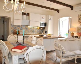 Bed and Breakfast Casa Gioconda - Gaeta - Ruokailuhuone