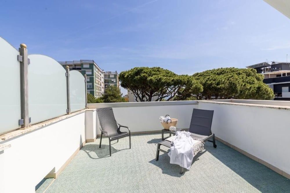 Hotel Adriatica con Piscina - ריצ'ונה - מרפסת