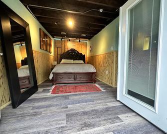 Buddha's Zen Retreat-a Lush Tropical Estate - Near Zoo, Beaches, Downtown, Parks - San Diego