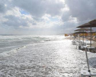 Sun Boutique Hotel - Adults Only - Gázi - Strand