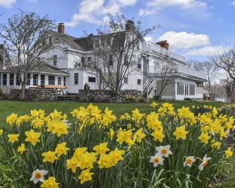 Shelter Harbor Inn - Westerly - Building