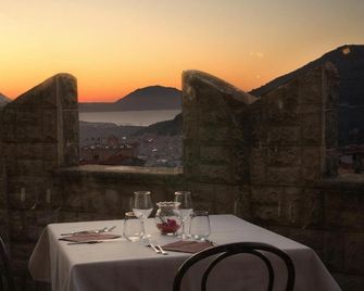 Hotel Castello DI Giuliano - Montelepre - Balcón