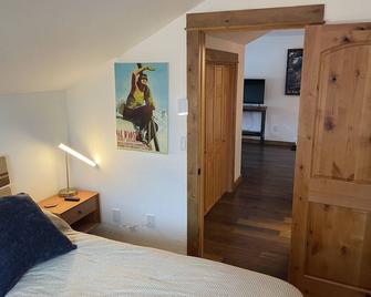 Walk to everything in the Big Sky Meadow Village - Big Sky - Chambre