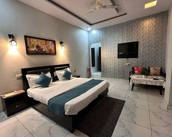 Tulsi Inn - Haldwani