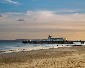 Balincourt - בורנמאות' - חוף
