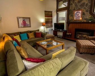 Rio Hondo Condominiums - Taos Ski Valley - Living room