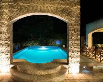 Villa Edem Dimitriadis - Thasos Town - Basen