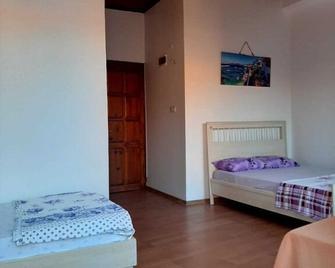 Kural Pansiyon - Ayvalık - Habitación