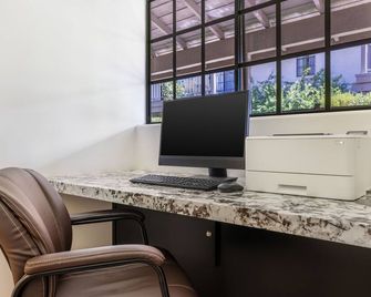 Relax and Recharge! Four Comfortable Units, Hiking, Golf, Near Santaya Isabel - Ramona - Business centrum