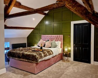 The Cruck - Preston - Bedroom