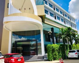 Srilamduan Hotel - Si Sa Ket - Edificio