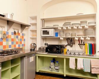 Yha Windermere - Windermere - Kitchen