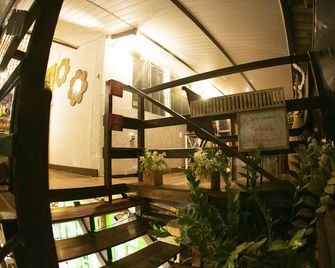 Doce Lar Hostel Noronha - Fernando de Noronha - Aufgang