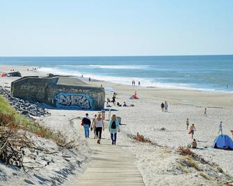 Holiday Home Klitsvinget Ringkøbing Ii - Ringkøbing - Beach