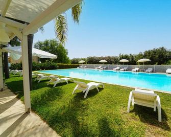 Life Hotels Kalaonda Resort - Siracusa - Piscina
