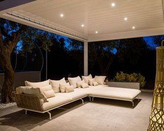 Villa Mirage - Luxury Retreat two kilometres from Alghero - Bosa - Patio