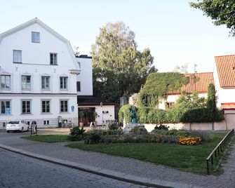 Kalk Hotel - Visby - Building