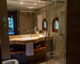 Hotel y Cabañas Le Village - San Martín de los Andes - Balcony