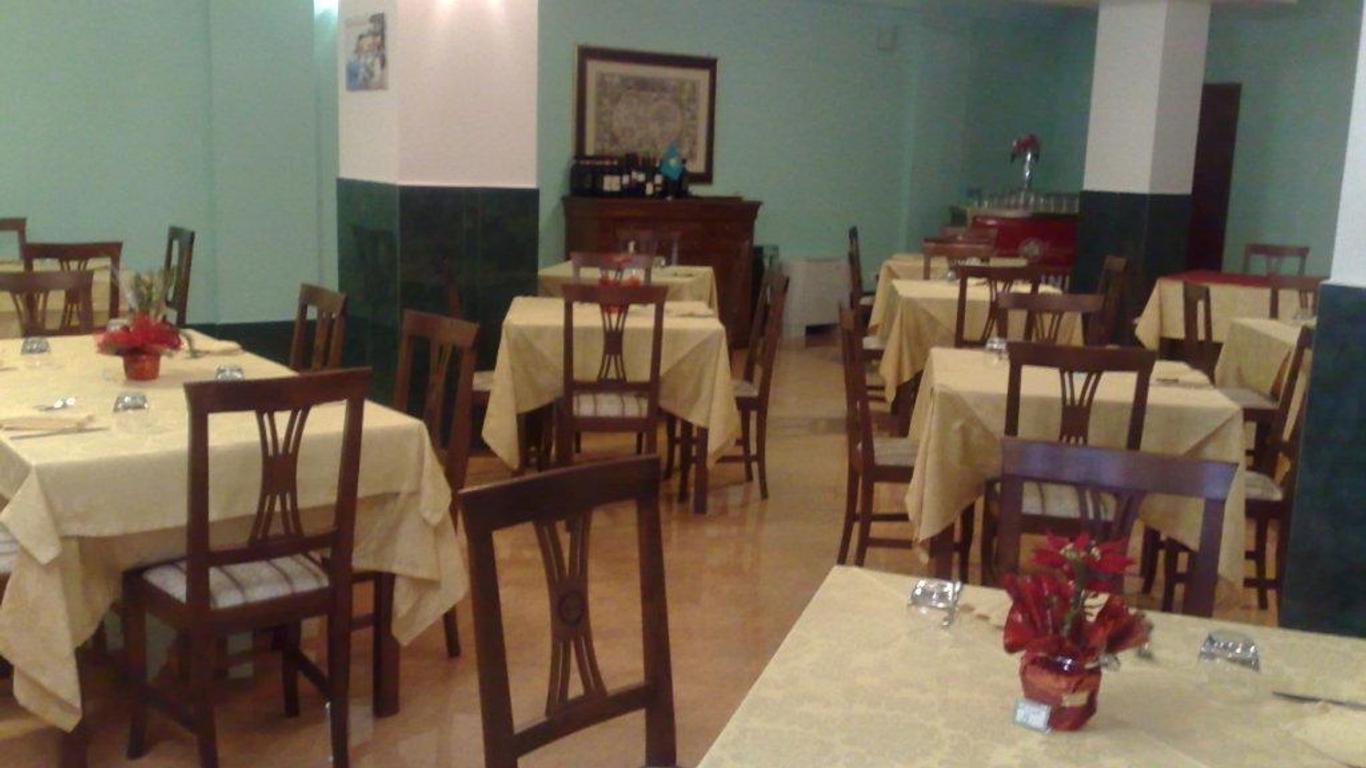 هوتل ريستورانتي أمبريا