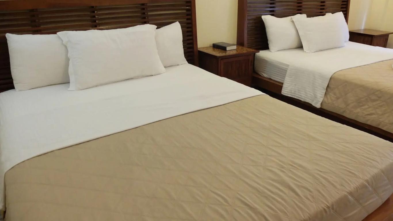 Beachcomber Resort