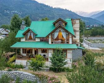 The Native Route - Manali - Gebäude