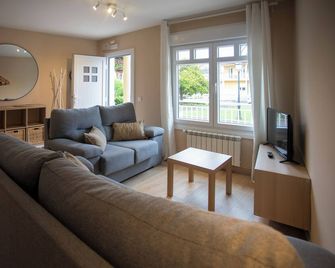 Apartamentos San Pedro en Llanes - Llanes - Sala de estar