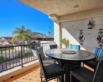 Valentina Suites #203 - Pismo Beach - Balkon