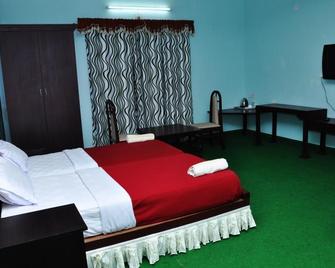 Vythiri Thadakam Resort - Chundale - Habitación