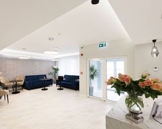 Hotel Yvy - Sebes - Recepción