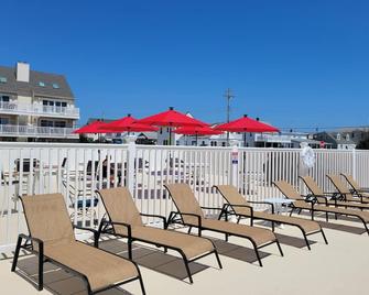 North Wildwood, NJ beach block 1 bdrm condo with pool. - North Wildwood - Balcony