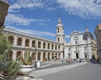 Pensione Piemonte Loreto - Loreto