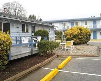 Beach Grove Motel - Delta - Patio
