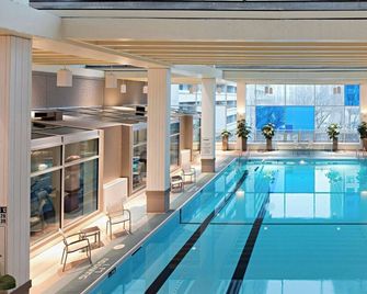 Delta Hotels by Marriott Winnipeg - Winnipeg - Piscina