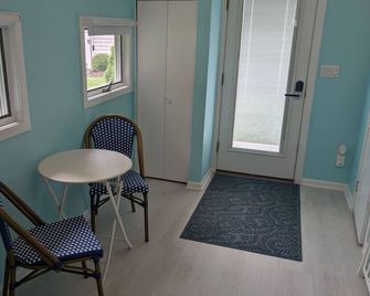 Tennis & Sea Escape - Hydrangeas in the Hamptons - Westhampton Beach